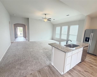 213 Aceves Court - Photo Thumbnail 5