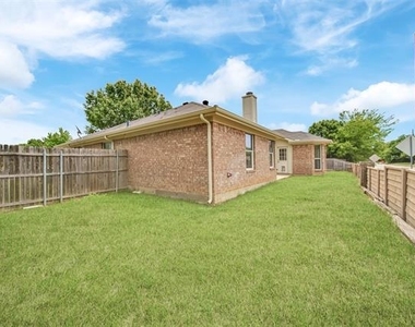 4221 Fiste - Photo Thumbnail 24