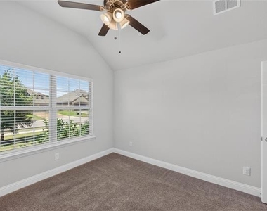 2819 Diamondback Drive - Photo Thumbnail 16