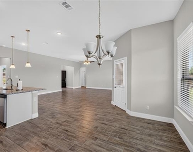 2819 Diamondback Drive - Photo Thumbnail 6