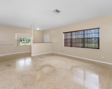 640 Sw 5th Avenue - Photo Thumbnail 7