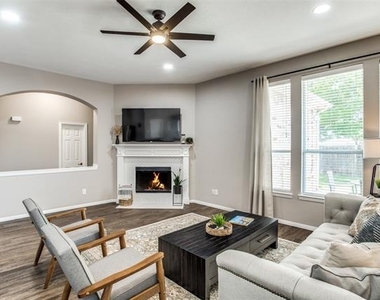 5848 Palomino Drive - Photo Thumbnail 7