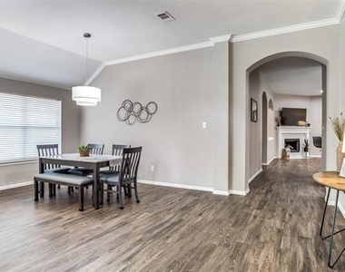 5848 Palomino Drive - Photo Thumbnail 11