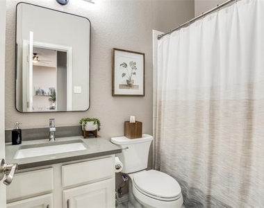 5848 Palomino Drive - Photo Thumbnail 19