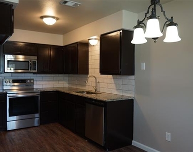 7729 Brandi Place - Photo Thumbnail 3