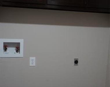 7729 Brandi Place - Photo Thumbnail 15
