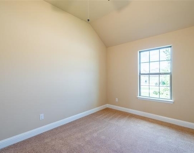 3014 Bobcat Drive - Photo Thumbnail 9