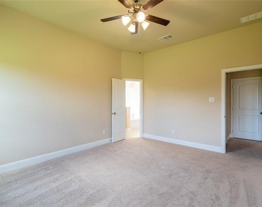 3014 Bobcat Drive - Photo Thumbnail 14