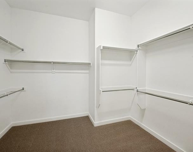 3672 Hollow Pine Drive - Photo Thumbnail 13
