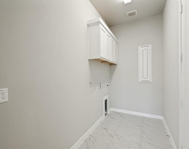 3672 Hollow Pine Drive - Photo Thumbnail 14