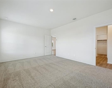 3417 Tomahawk Drive - Photo Thumbnail 10