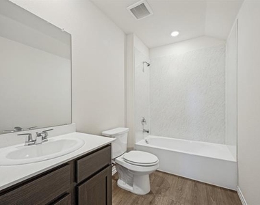 3417 Tomahawk Drive - Photo Thumbnail 14