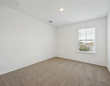 3417 Tomahawk Drive - Photo Thumbnail 15