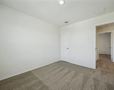3417 Tomahawk Drive - Photo Thumbnail 18