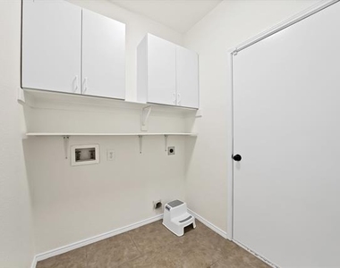 1532 Brandywine Drive - Photo Thumbnail 16