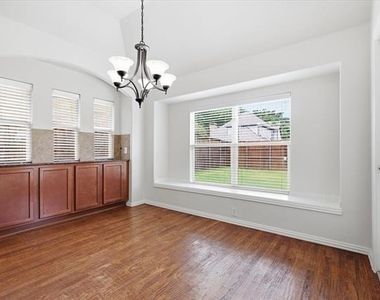 1551 Meadow Run Drive - Photo Thumbnail 15