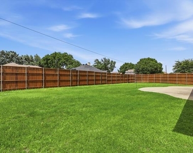 1551 Meadow Run Drive - Photo Thumbnail 38