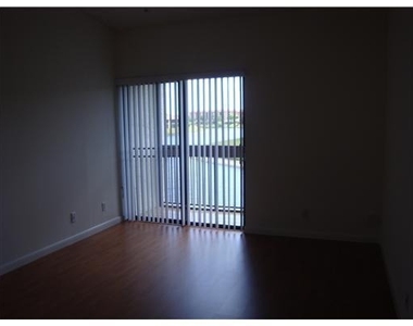 2249 Sw 15th Street - Photo Thumbnail 3