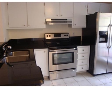 2249 Sw 15th Street - Photo Thumbnail 2