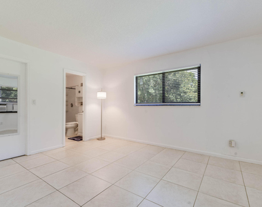 7107 181st Street N - Photo Thumbnail 16