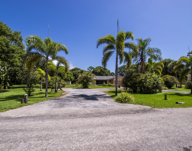 7107 181st Street N - Photo Thumbnail 28