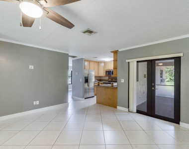 7107 181st Street N - Photo Thumbnail 12