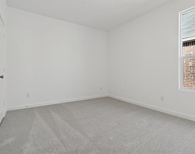 1805 Alpine Larch Lane - Photo Thumbnail 22
