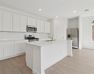1805 Alpine Larch Lane - Photo Thumbnail 8
