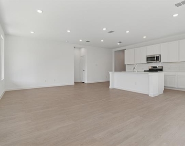 1805 Alpine Larch Lane - Photo Thumbnail 5