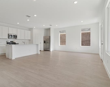 1805 Alpine Larch Lane - Photo Thumbnail 4