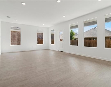 1805 Alpine Larch Lane - Photo Thumbnail 3