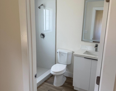 2999 Nw 9th Street - Photo Thumbnail 9