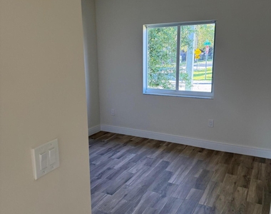 2999 Nw 9th Street - Photo Thumbnail 7