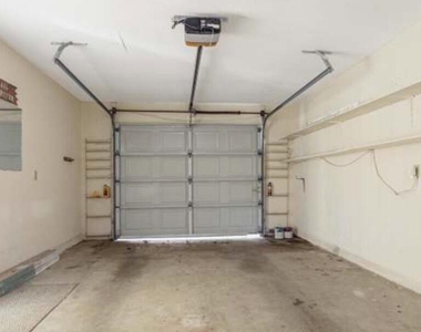 815 Jupiter Street - Photo Thumbnail 11