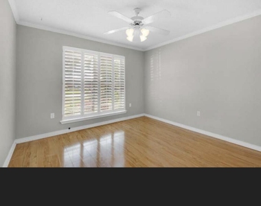4639 Windstarr Drive - Photo Thumbnail 5