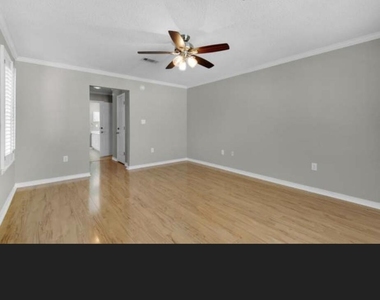 4639 Windstarr Drive - Photo Thumbnail 12