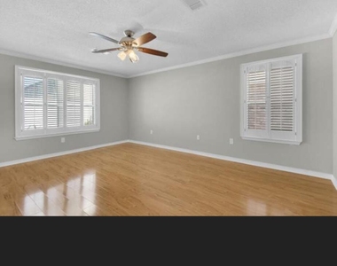 4639 Windstarr Drive - Photo Thumbnail 11