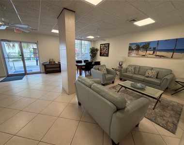 3000 Riomar Street - Photo Thumbnail 16