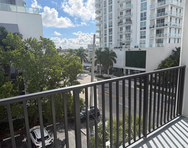 3000 Riomar Street - Photo Thumbnail 12