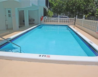 3000 Riomar Street - Photo Thumbnail 11