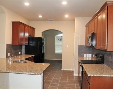 4108 Ottawa Drive - Photo Thumbnail 8