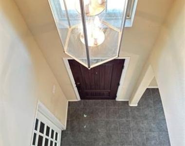 4108 Ottawa Drive - Photo Thumbnail 2