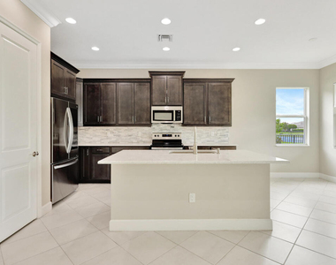 15684 Goldfinch Circle - Photo Thumbnail 6