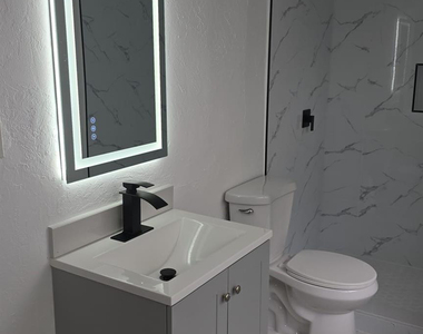 5431 Nw 30th Avenue - Photo Thumbnail 8