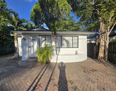 5431 Nw 30th Avenue - Photo Thumbnail 1