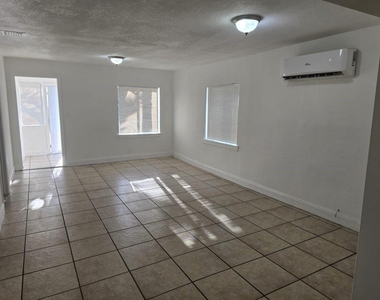 5431 Nw 30th Avenue - Photo Thumbnail 4