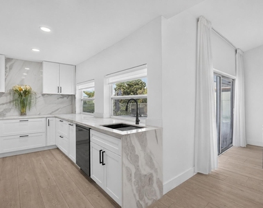 16709 Sw 5th Court - Photo Thumbnail 37