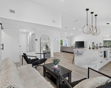 16709 Sw 5th Court - Photo Thumbnail 7