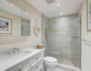 815 Middle River Drive - Photo Thumbnail 11