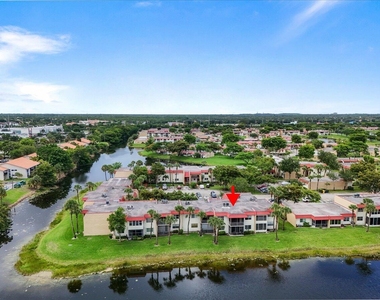 190 Lake Evelyn Drive - Photo Thumbnail 22